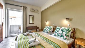 Standaard kamer, 1 twee- of 2 eenpersoonsbedden | Een minibar, gratis wifi, beddengoed