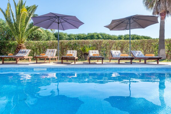 Pool - Fantastic Country Estate with Pool, Garden, Terrace, Air Conditioning and Wi-Fi (Artá)
