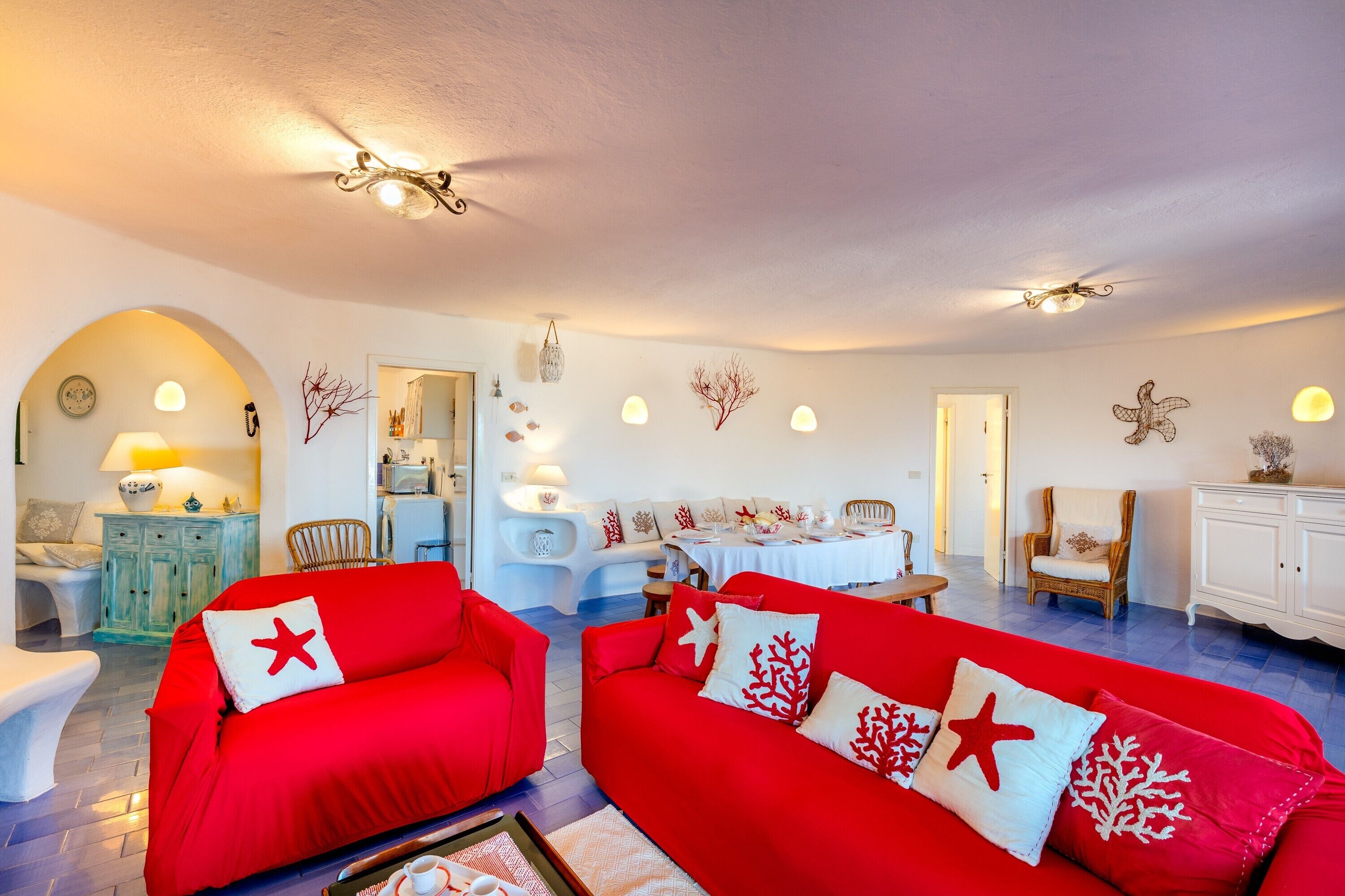 Fernseher, Kamin, DVD-Player