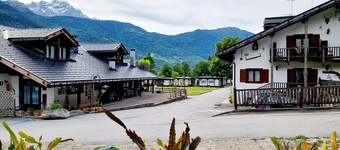 Beautiful 'Adamello 13' Apartment with Wi-Fi