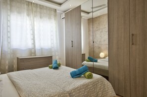 4 多间卧室、免费 WiFi、床单