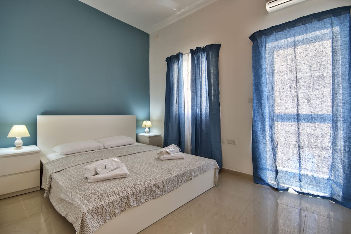 1 habitación, wifi gratis y ropa de cama