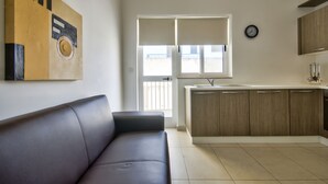 Living area - Sliema Central 1-bedroom Apartment (Sliema)