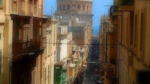 Unclassified image, 2 of 4, button - Valletta Harbour House  (Floriana)