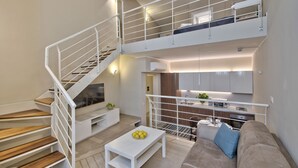 LED TV - Spinola park Loft (St. Julian's)