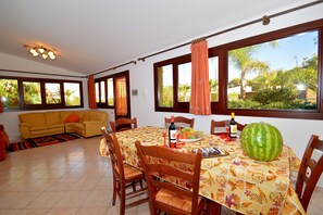 Dining - SV032 · Villa Minoa with private pool (San Vito Lo Capo)