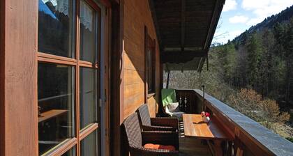 Apartment Enzian with Balcony, Mountain View & Wi-Fi; Parking Available