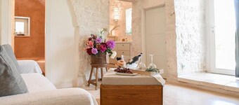 Luxury Villa "Trulli Terrarossa" in Apulian style with Pool