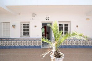 Exterior detail - Holiday Apartment "Mediterraneo 105" with Balcony (Conil de la Frontera)