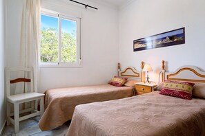 2 Schlafzimmer, Bügeleisen/Bügelbrett, kostenloses WLAN, Bettwäsche