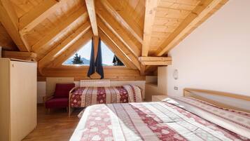 2 chambres, fer et planche à repasser, accès au Wi-Fi (inclus)