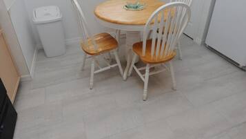 House | Private kitchen | Fridge, microwave, dining tables