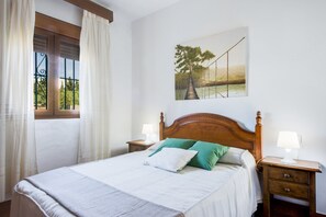 3 quartos, ferros/tábuas de passar roupa, Wi-Fi de cortesia