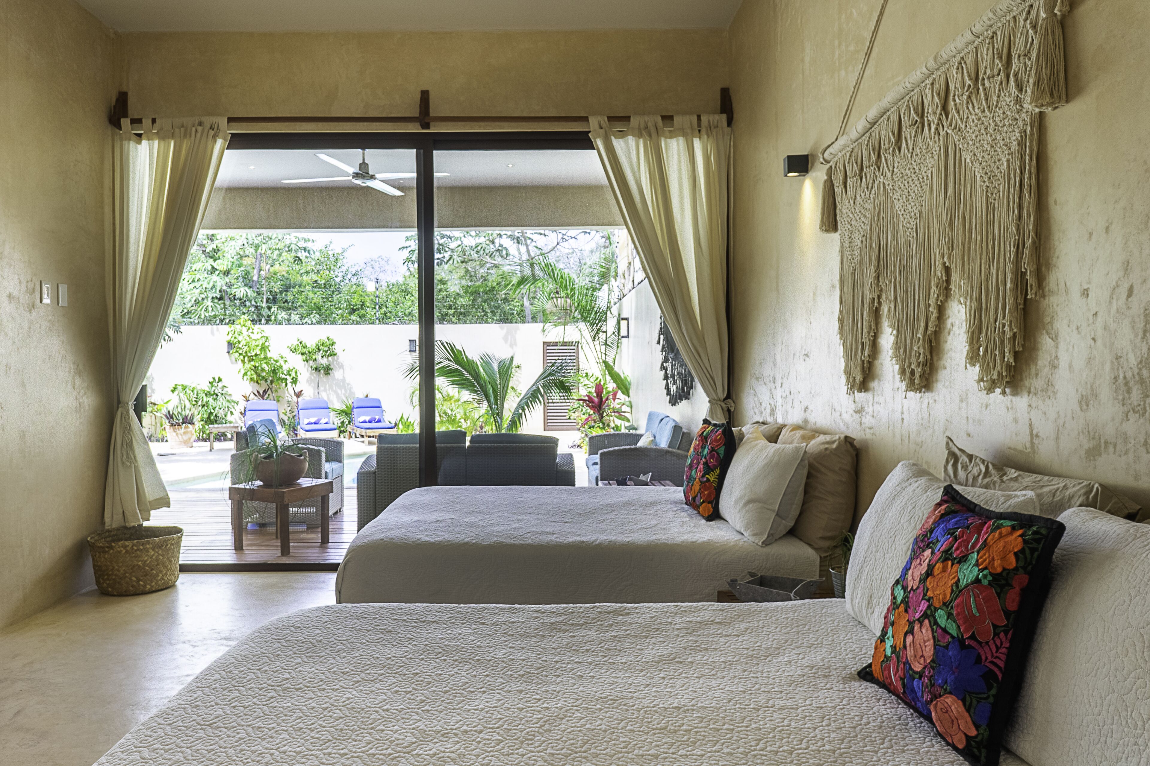 Family House | 3 bedrooms, in-room safe, individually decorated, individually furnished