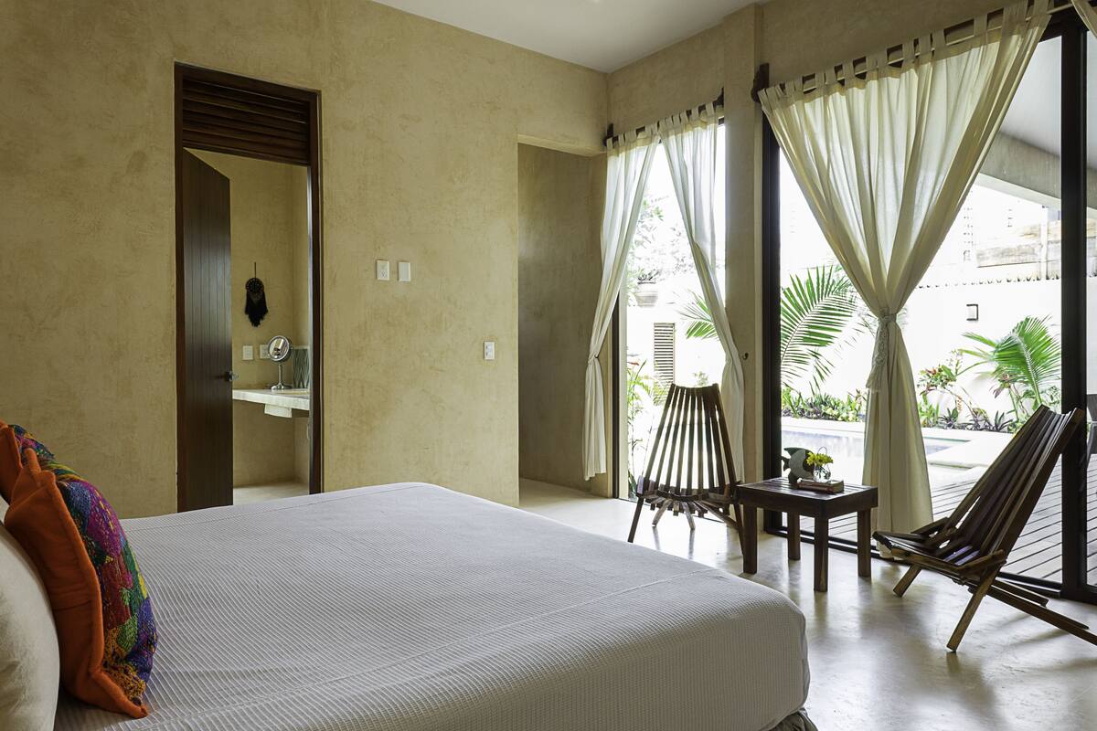 Family House | 3 bedrooms, in-room safe, individually decorated, individually furnished