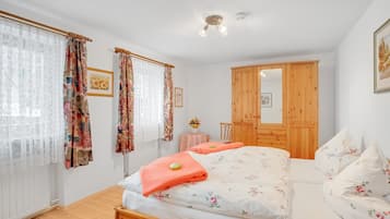 2 habitaciones, wifi gratis y ropa de cama