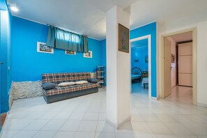 Televisie en een open haard