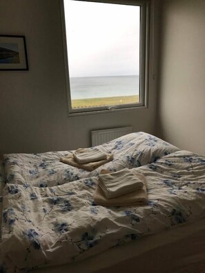 標準雙人或雙床房, 共用浴室 | 書桌、免費嬰兒床、免費 Wi-Fi