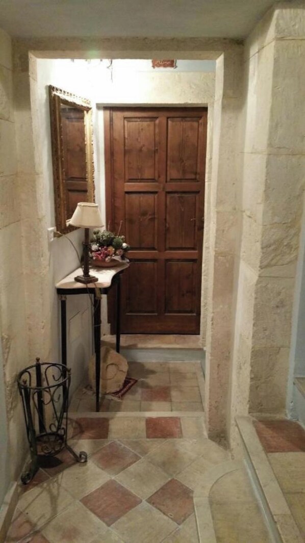 Interior - Dimora di Apollo (Syracuse)
