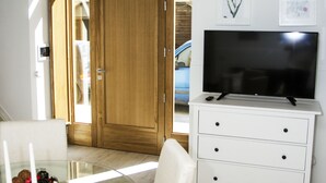 Apartment, 1 Bedroom | In-room dining - Casa delle Mancarelle (Syracuse)
