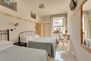 セーフティボックス (室内)、防音設備、WiFi (無料)、ベッドシーツ