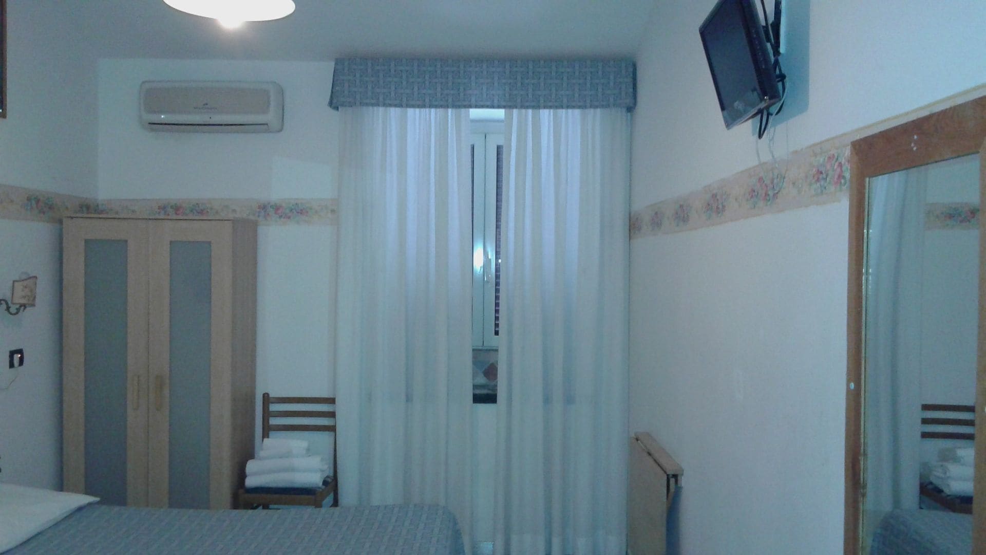Photo - Hotel Washington