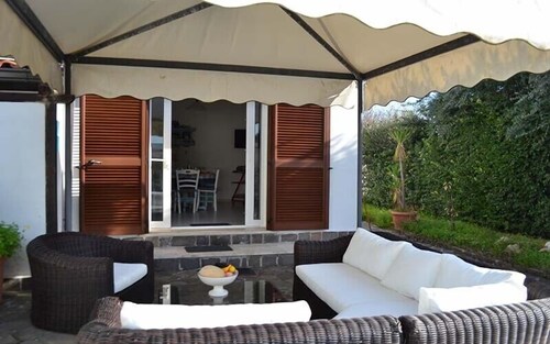 Cozy Holiday Home "Villa with Pool for 4 Guests - PT54" with Pool and Garden