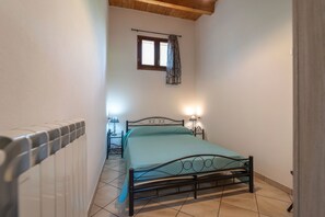 2 quartos, Wi-Fi de cortesia, roupa de cama