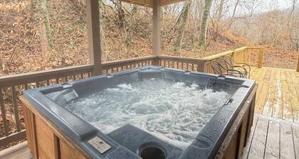 Serenity Views Comfort -- Hot Tub, Sunsets, King Suite, Chef's Kitchen, Dogs!