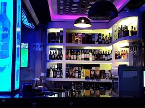 Bar (in der Unterkunft)