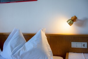 1 camera, Wi-Fi gratuito, lenzuola