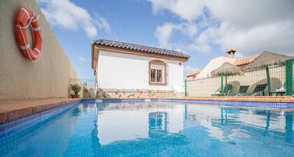 Rural Home "La Ermita" with Pool, Terrace, Wi-Fi & Air Conditioning