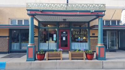 Palace Hotel