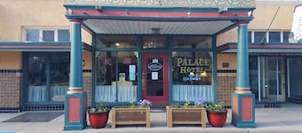 Palace Hotel