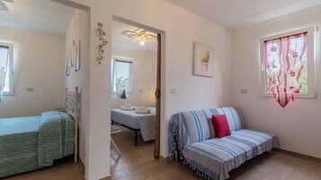 2 chambres, fer et planche Ă repasser, Wi-Fi gratuit, draps fournis