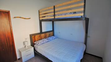 3 Schlafzimmer, Bügeleisen/Bügelbrett, kostenloses WLAN, Bettwäsche