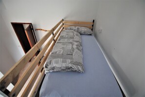 3 quartos, ferros/tábuas de passar roupa, Wi-Fi de cortesia