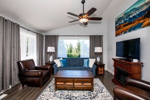 Smart TV, DVD player, books