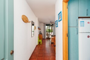 Interior - Near the Beach with Pool – Aldea del Coto Apartment (Chiclana de la Frontera)