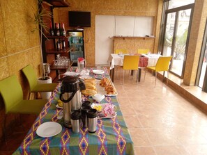 Colazione continentale a pagamento, servita tutte le mattine