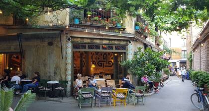Casa Rosa Suites
