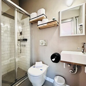 Chambre Ville Double ou avec lits jumeaux | Salle de bain