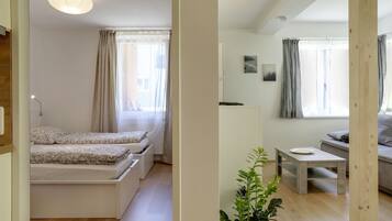 2 habitaciones, tabla de planchar con plancha y wifi gratis