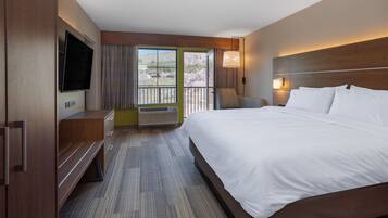 Suite, 1 habitación, con acceso para personas discapacitadas, para no fumadores (Communications) | Caja de seguridad en la habitación y escritorio