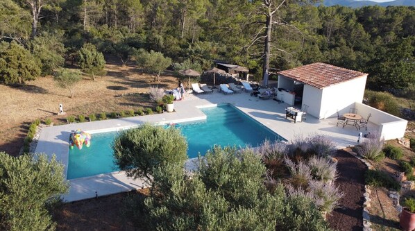 Piscine extérieure