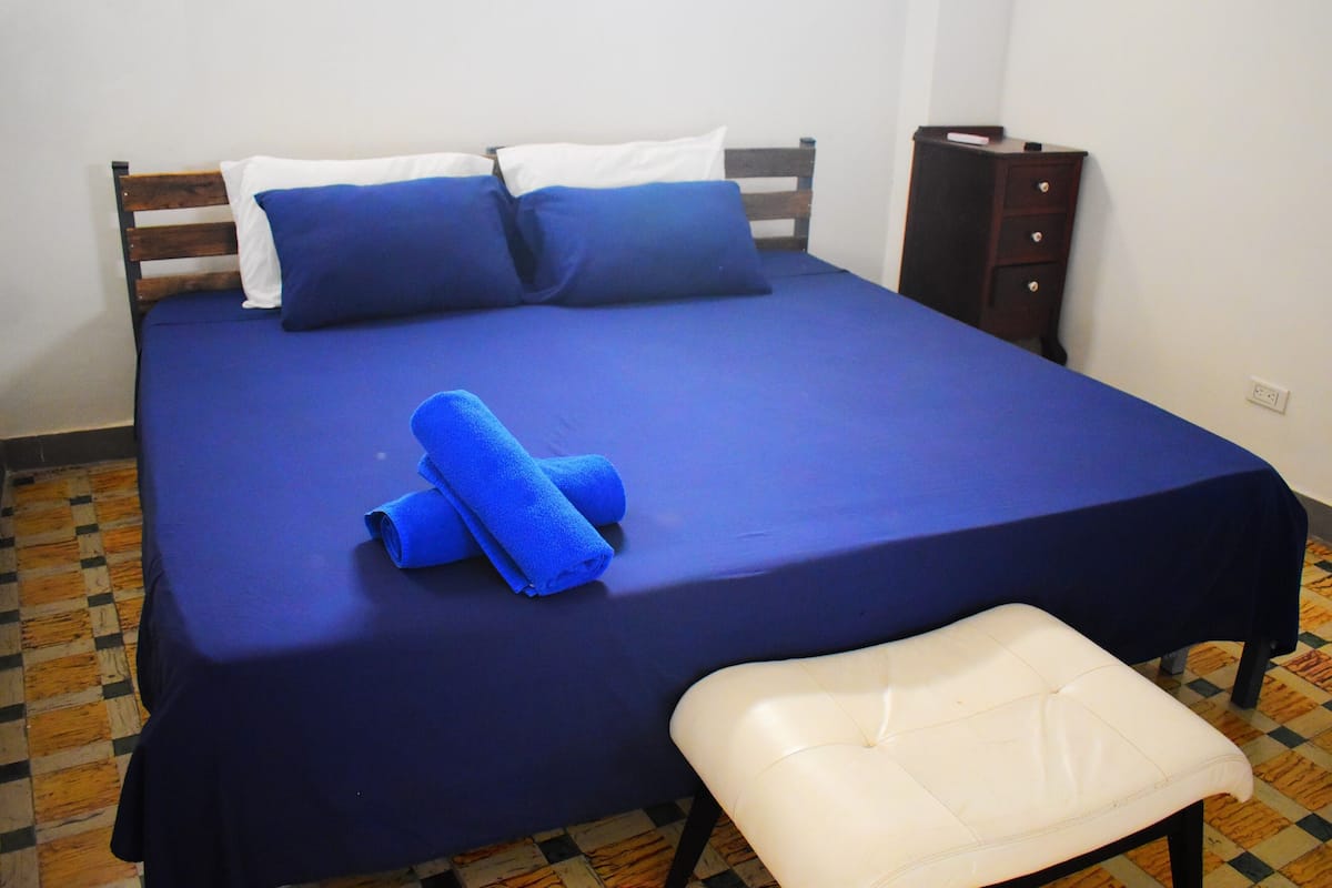 Family Room | Free WiFi, bed sheets