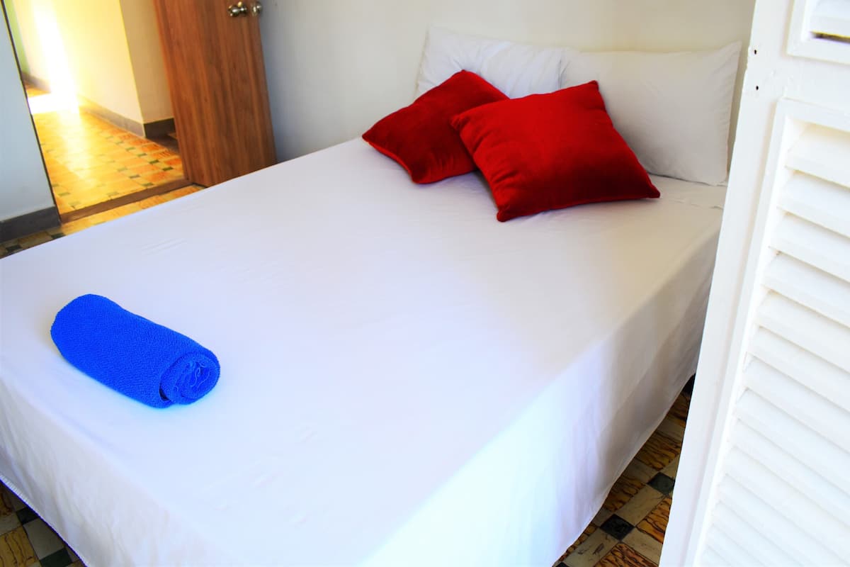 Double Room, Balcony | Free WiFi, bed sheets