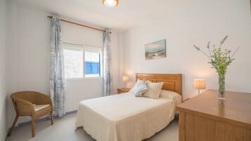 2 Schlafzimmer, Bügeleisen/Bügelbrett, kostenloses WLAN, Bettwäsche