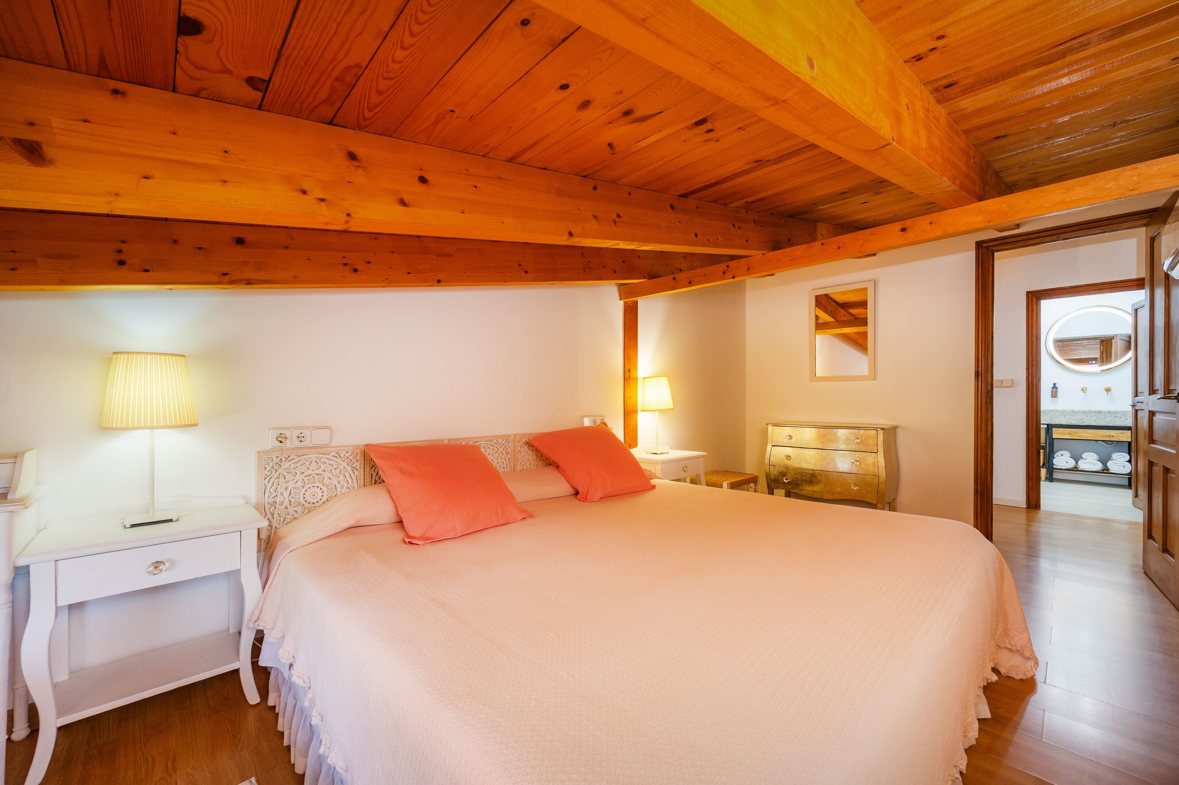 3 Schlafzimmer, Bügeleisen/Bügelbrett, kostenloses WLAN, Bettwäsche