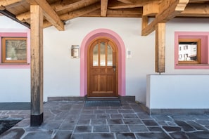 Exterior detail - Charming Holiday Apartment “Villa Doris”with Mountain View (Canazei)